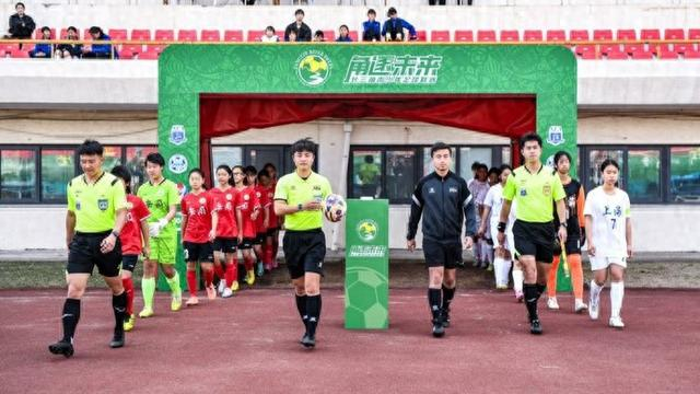 ewc-青春版“长三角超”来了！沪苏浙皖足球小将主客场“角逐未来”|上海|足球联赛|U13|安徽|长三角青少年足球联赛_新浪体育_新浪新闻
